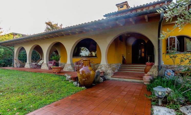 Villa di pregio in Castelmartini